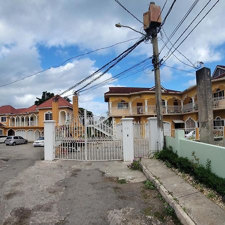 Wizzy Apartment White River Ocho Rios Exterior photo