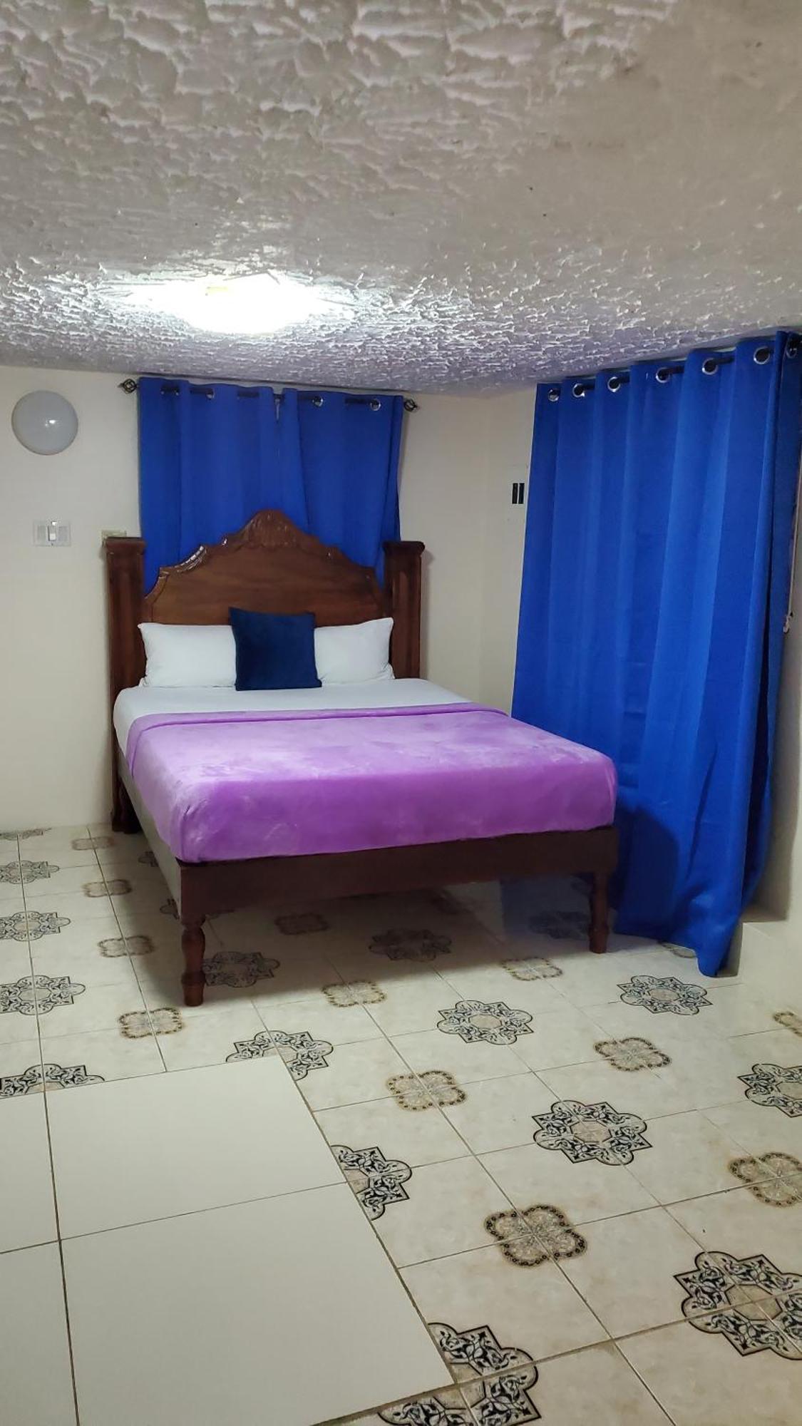 Wizzy Apartment White River Ocho Rios Exterior photo